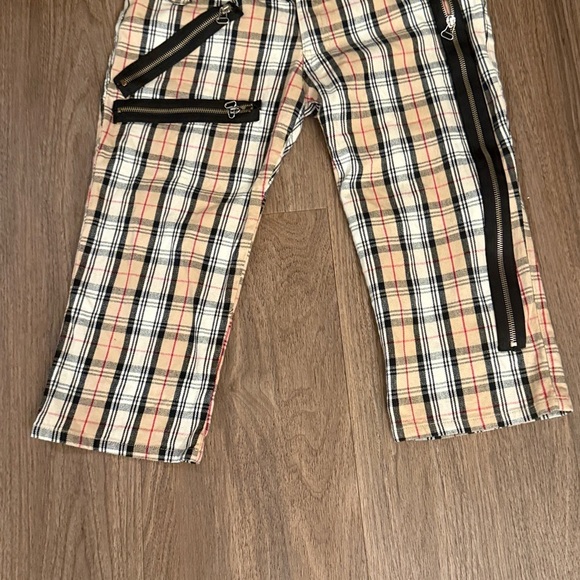 Vintage punk Frankie B. Plaid Cargo Pants with Black Zipper Accents - Picture 3 of 7